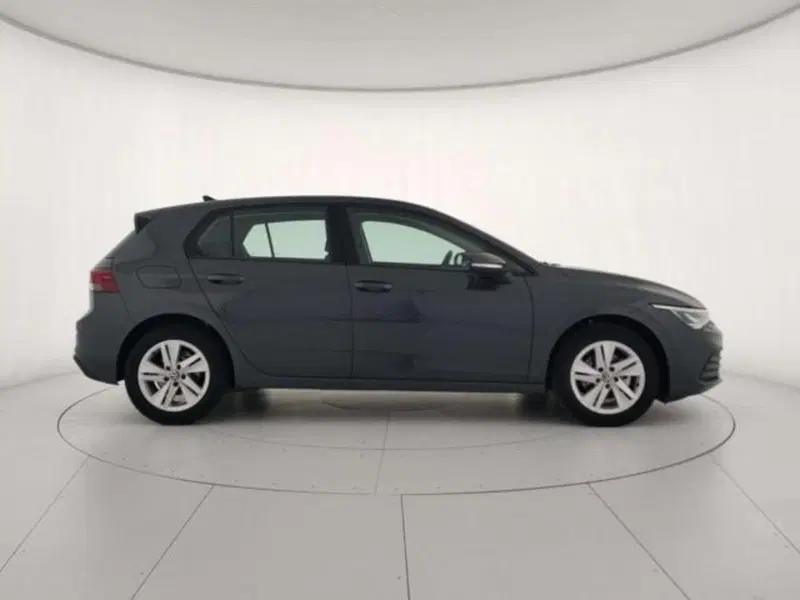 Volkswagen Golf Variant usata a Matera (4)