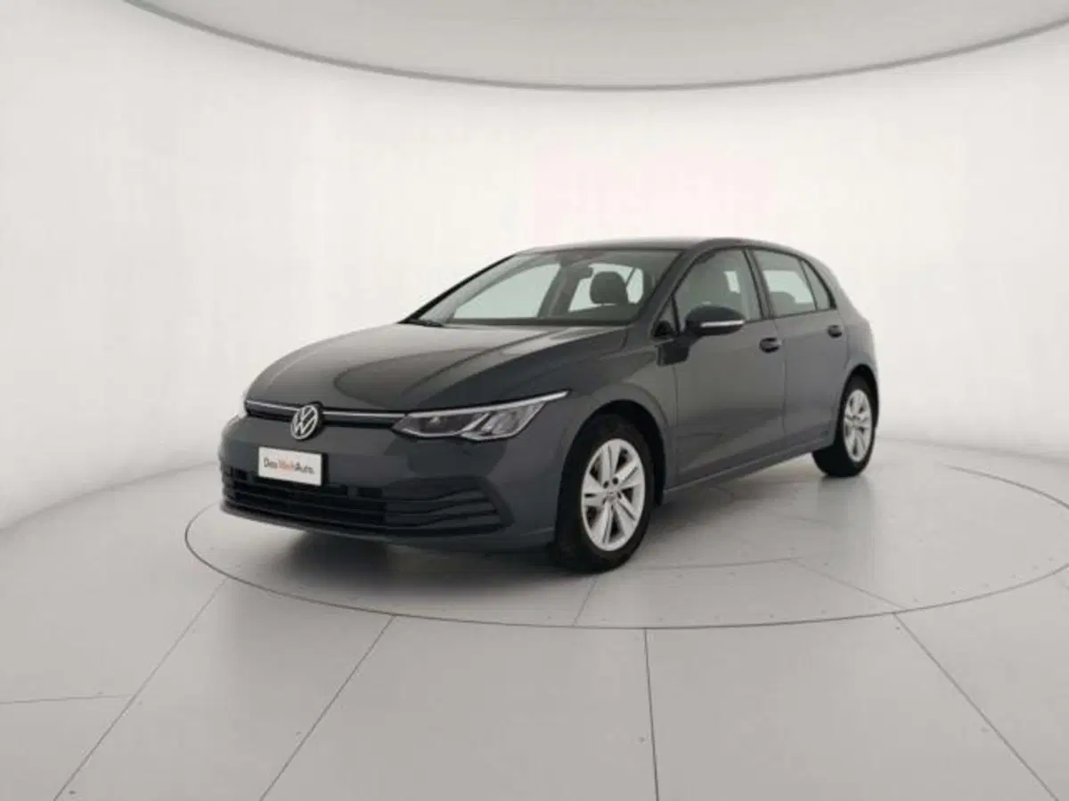 Volkswagen Golf Variant usata a Matera