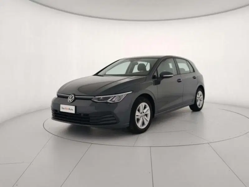 Volkswagen Golf Variant usata a Matera