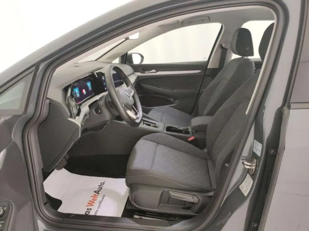 Volkswagen Golf Variant usata a Matera (11)