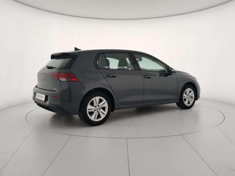Volkswagen Golf Variant usata a Matera (5)