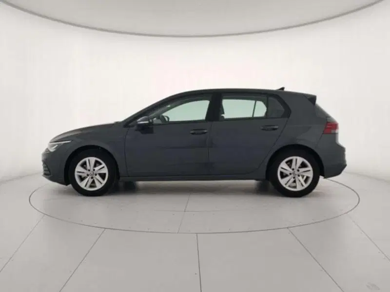 Volkswagen Golf Variant usata a Matera (8)