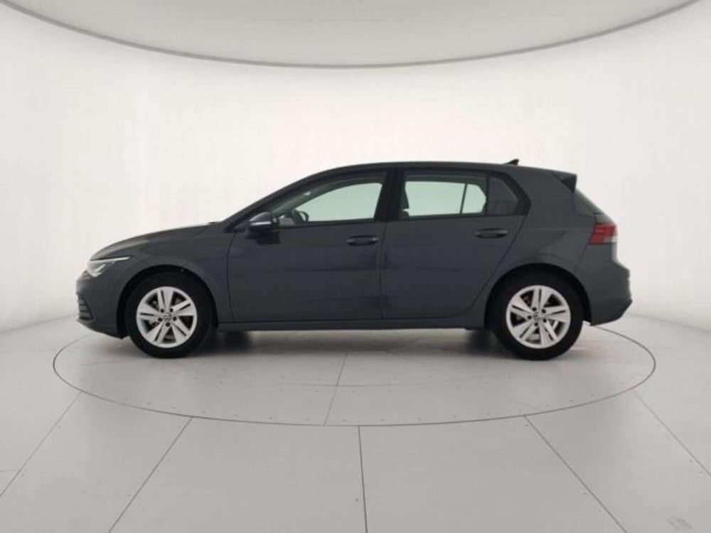 Volkswagen Golf Variant usata a Matera (8)
