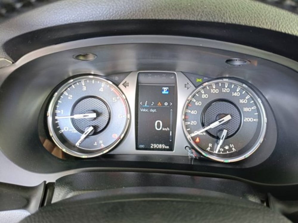 Toyota Hilux usata a Ascoli Piceno (13)