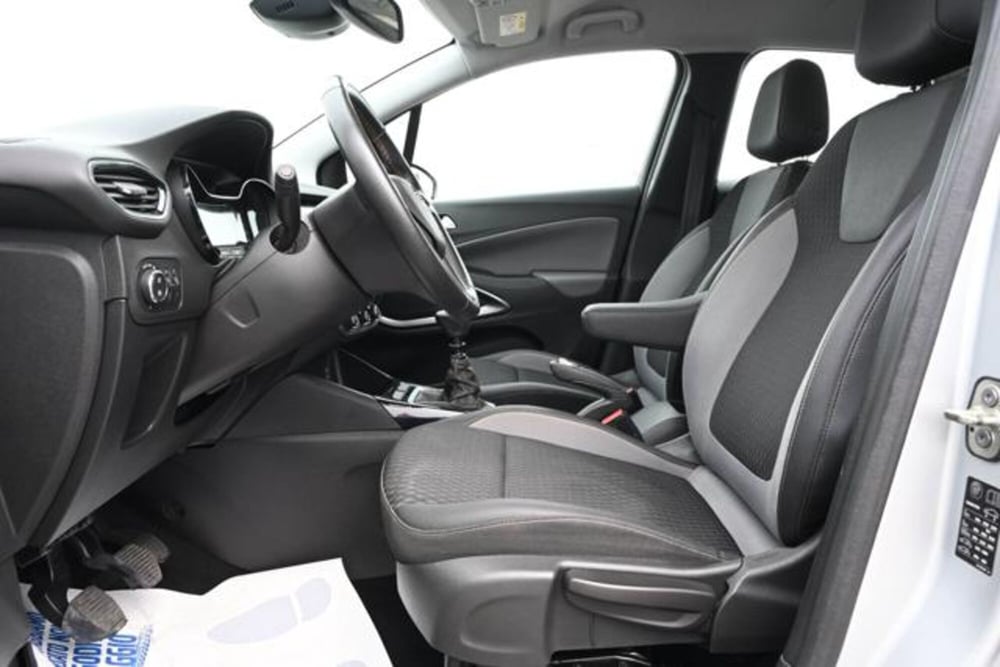 Opel Crossland X usata a Torino (13)