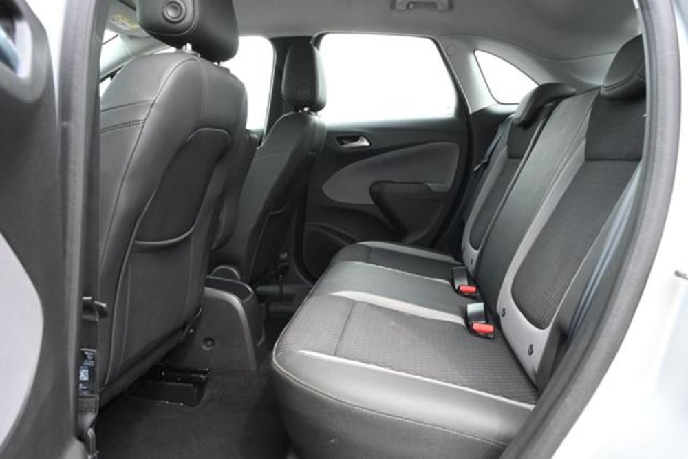 Opel Crossland X usata a Torino (15)