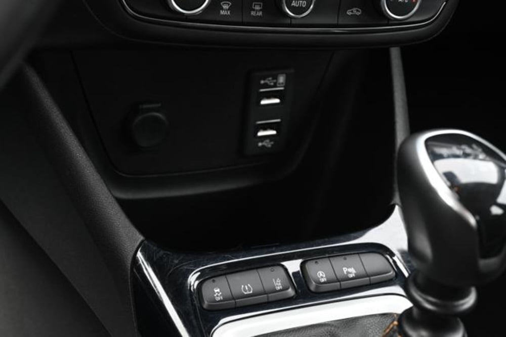 Opel Crossland X usata a Torino (20)
