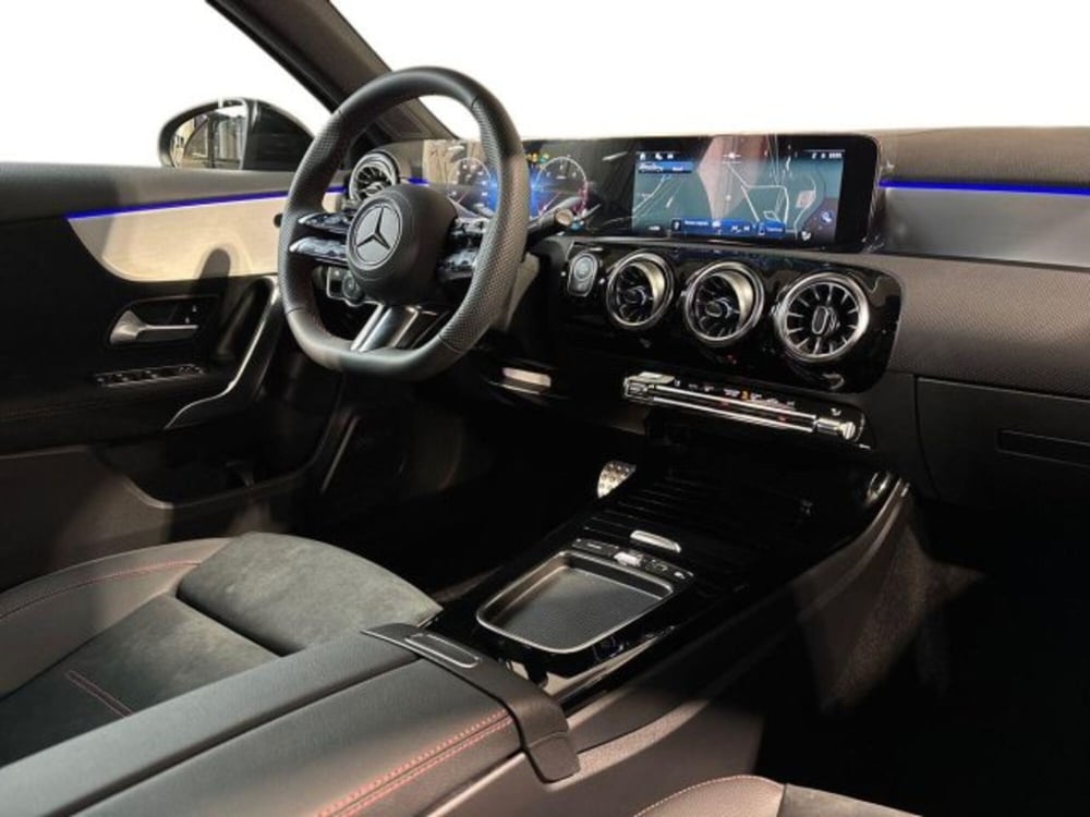 Mercedes-Benz Classe A nuova a Bologna (15)