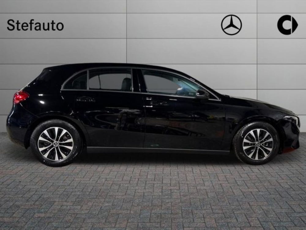 Mercedes-Benz Classe A Sedan nuova a Bologna (2)