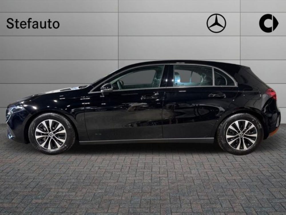Mercedes-Benz Classe A Sedan nuova a Bologna (3)