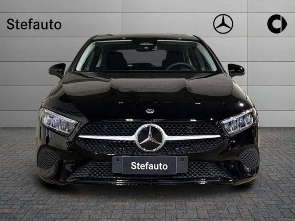 Mercedes-Benz Classe A Sedan nuova a Bologna (4)