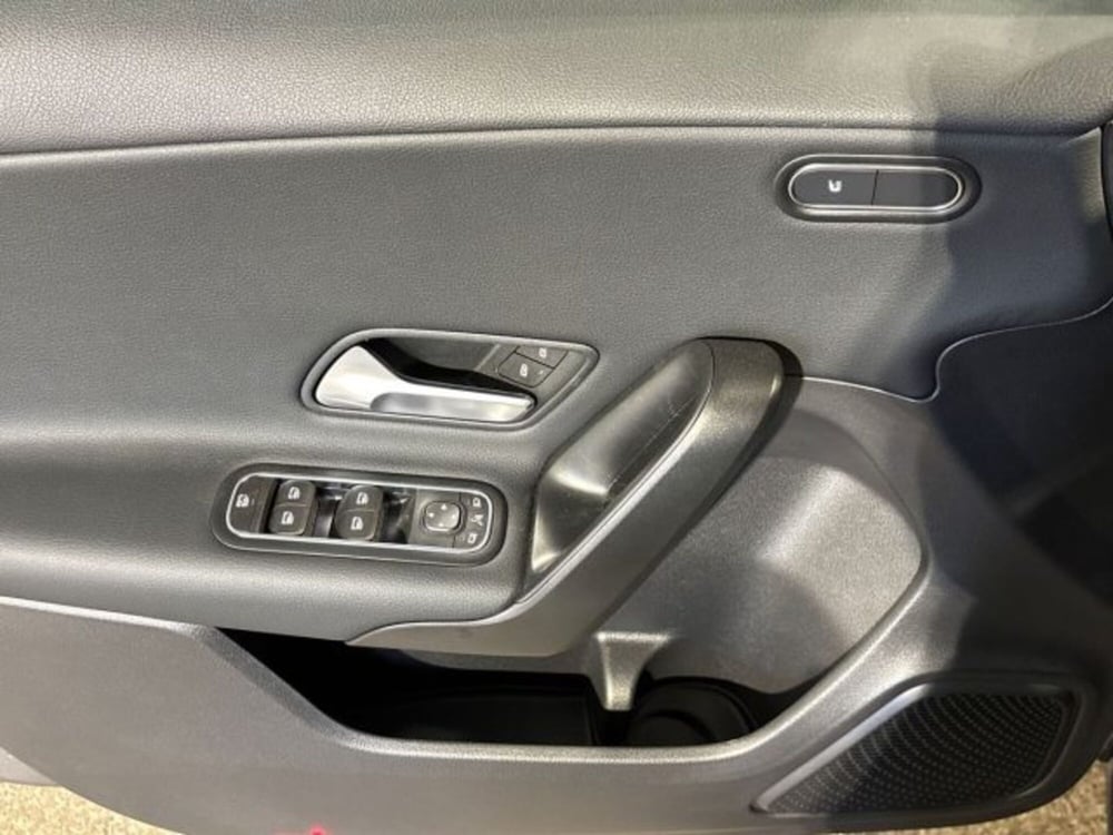 Mercedes-Benz Classe A Sedan nuova a Bologna (10)