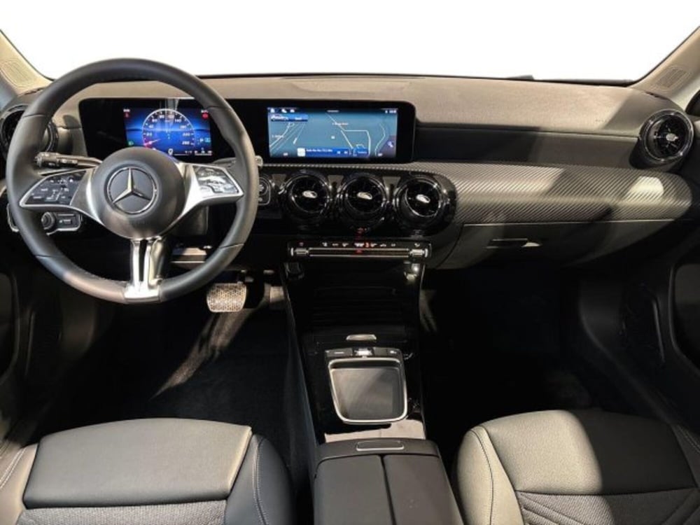 Mercedes-Benz Classe A Sedan nuova a Bologna (13)