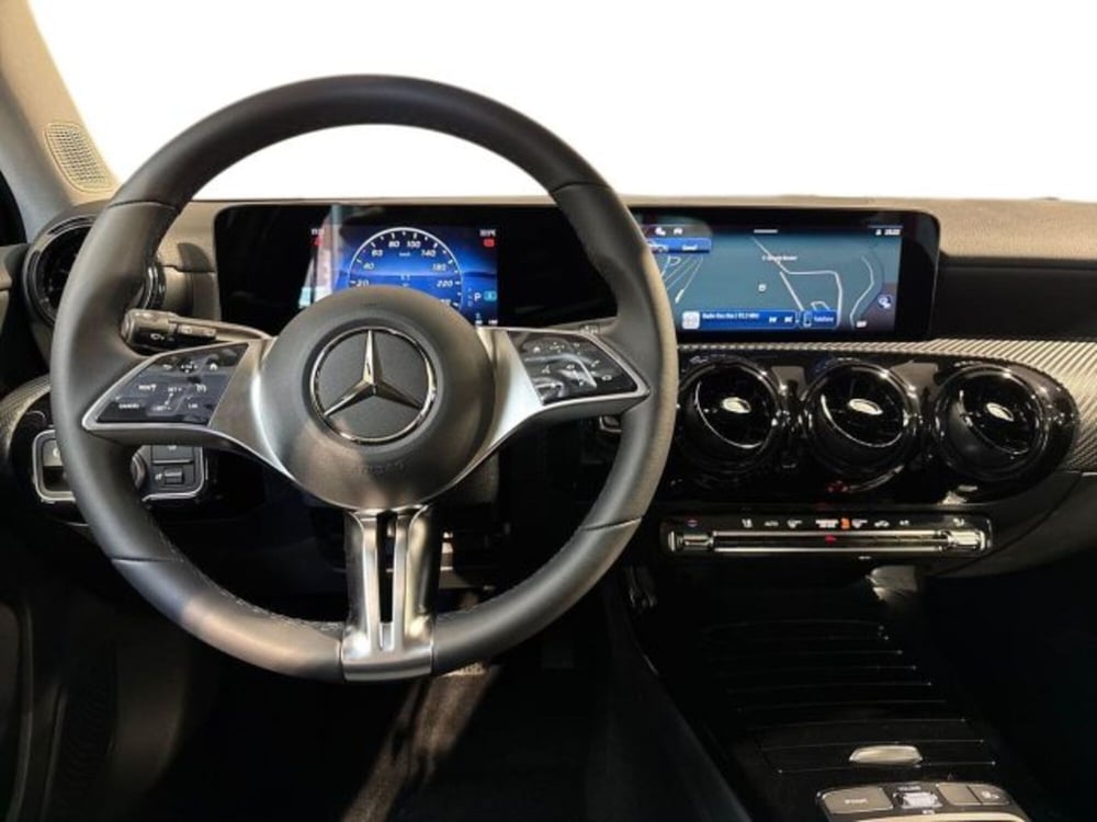 Mercedes-Benz Classe A Sedan nuova a Bologna (14)