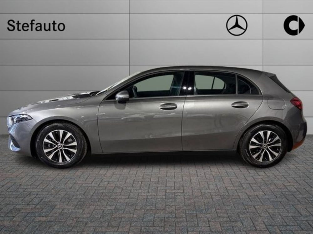 Mercedes-Benz Classe A Sedan nuova a Bologna (3)