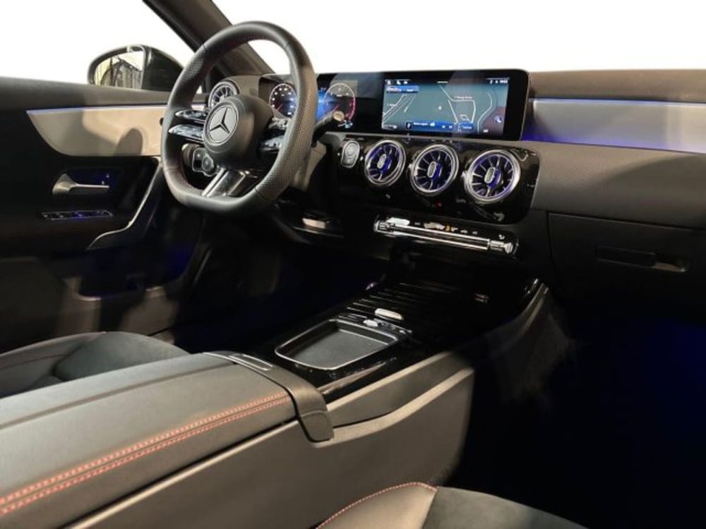 Mercedes-Benz Classe A nuova a Bologna (15)