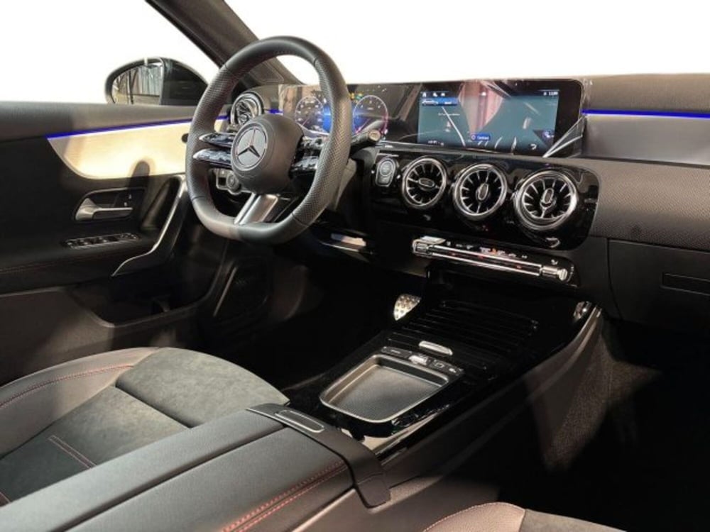 Mercedes-Benz Classe A nuova a Bologna (15)