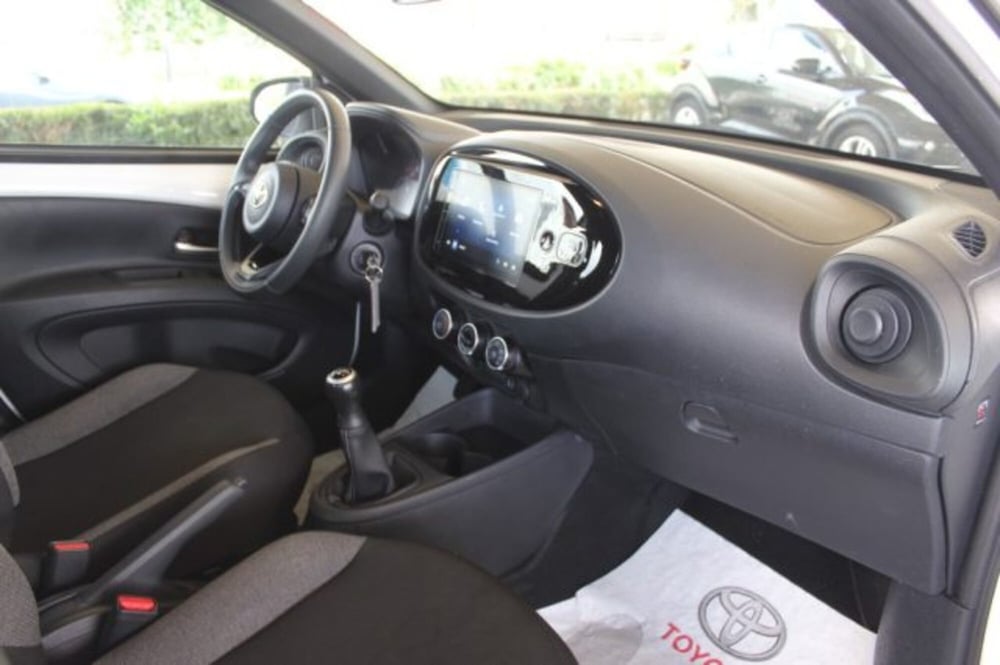 Toyota Aygo X nuova a Roma (6)