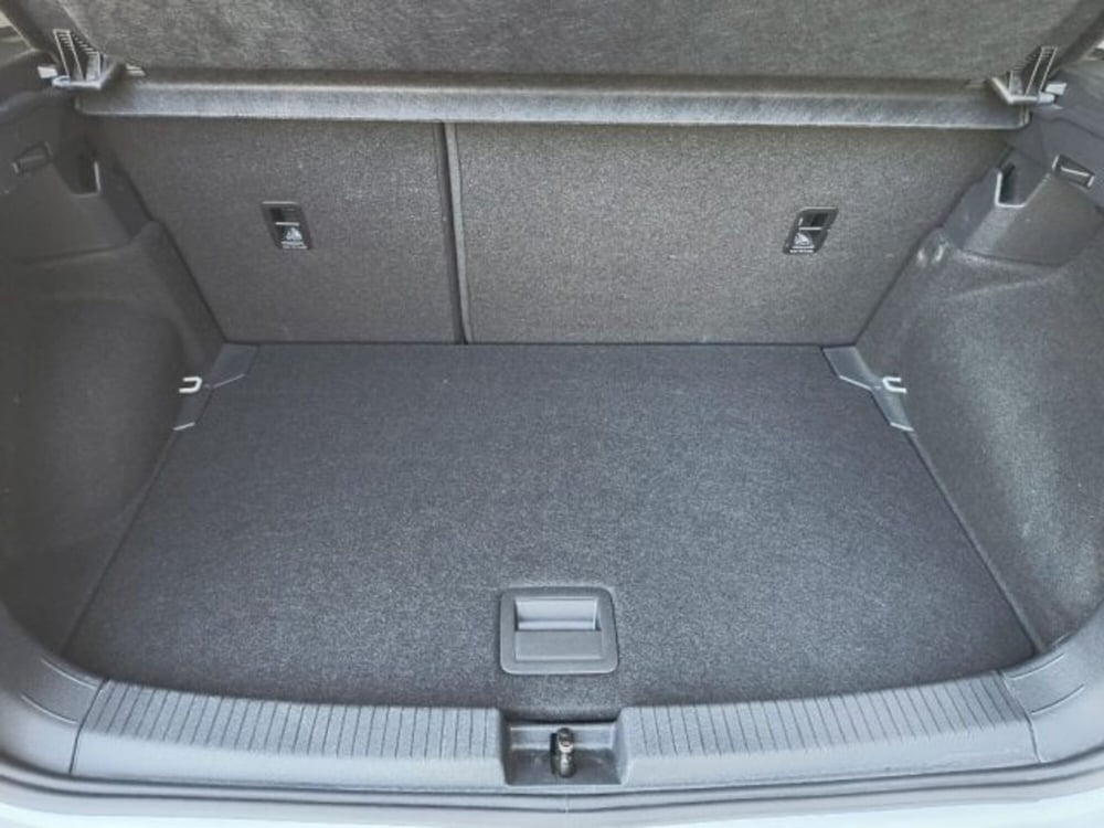 Volkswagen T-Cross usata a Frosinone (13)