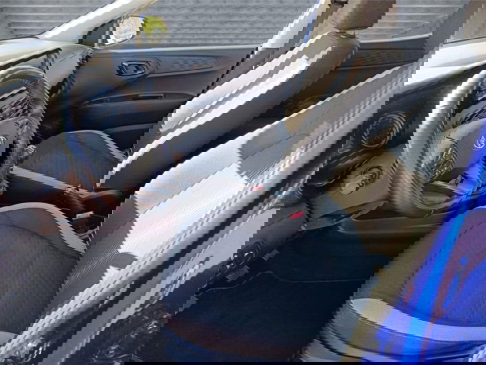 Hyundai i10 usata a Bari (11)