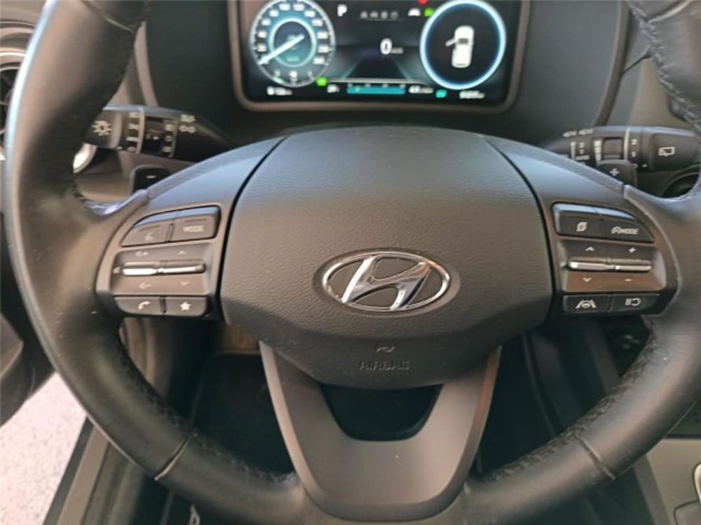 Hyundai Kona usata a Bari (14)