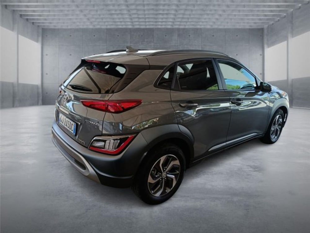 Hyundai Kona usata a Bari (6)