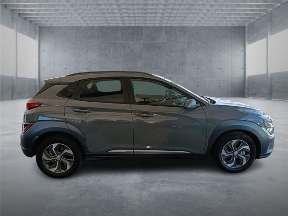 Hyundai Kona usata a Bari (7)