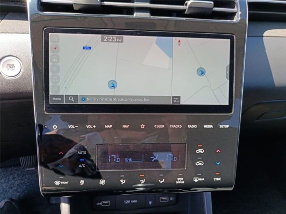 Hyundai Tucson usata a Bari (17)