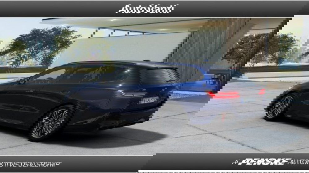 BMW i5 Touring nuova a Bologna (3)