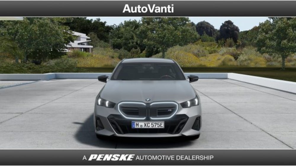 BMW i5 Touring nuova a Bologna (5)