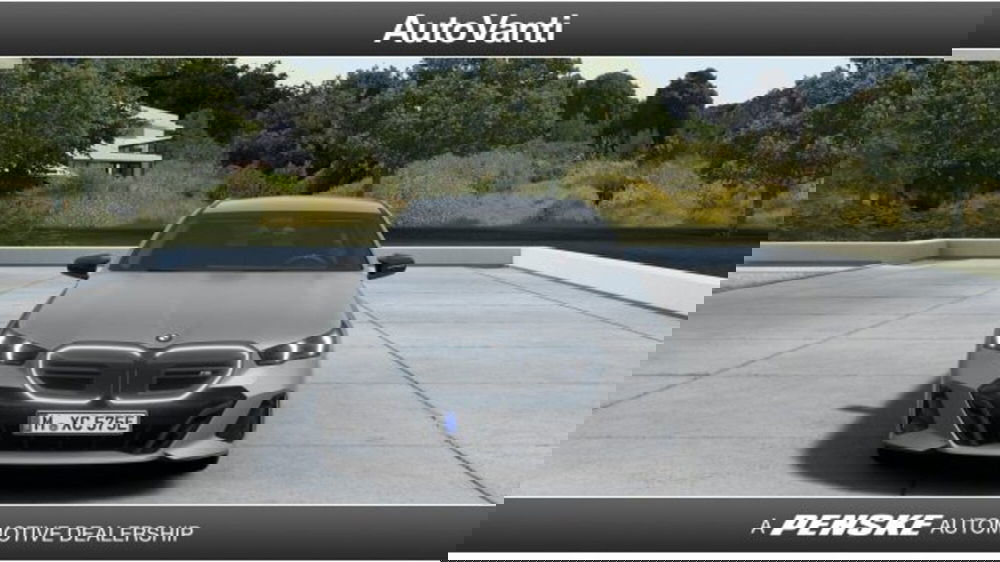 BMW i5 Touring nuova a Bologna (4)