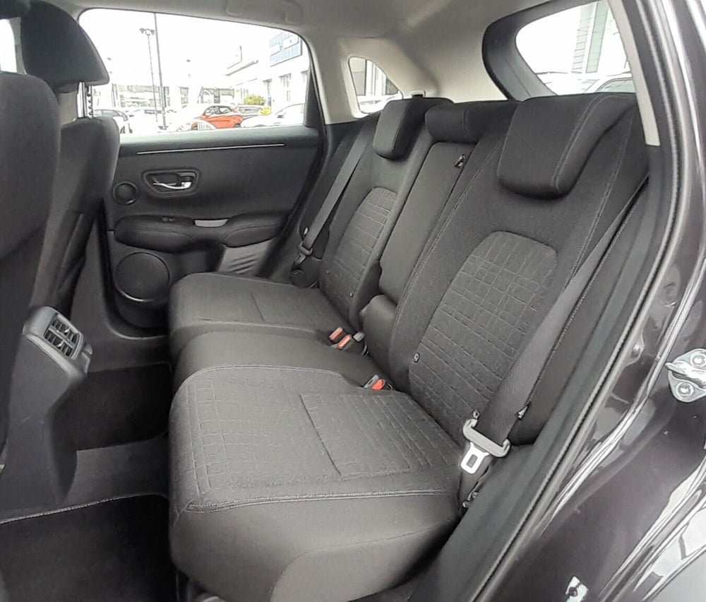 Honda ZR-V usata a Cosenza (11)