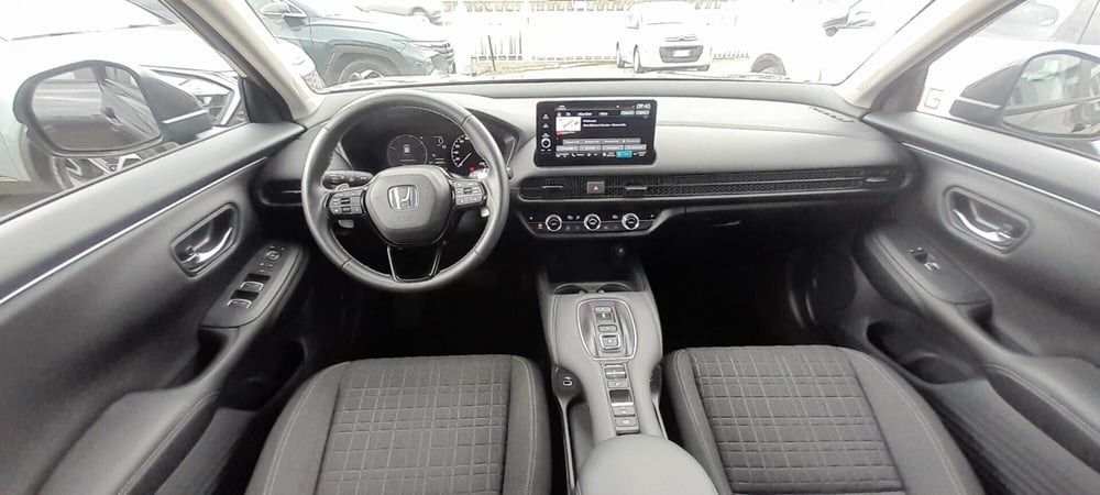Honda ZR-V usata a Cosenza (9)