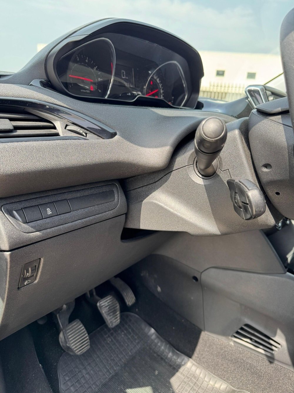 Peugeot 208 usata a Cosenza (13)