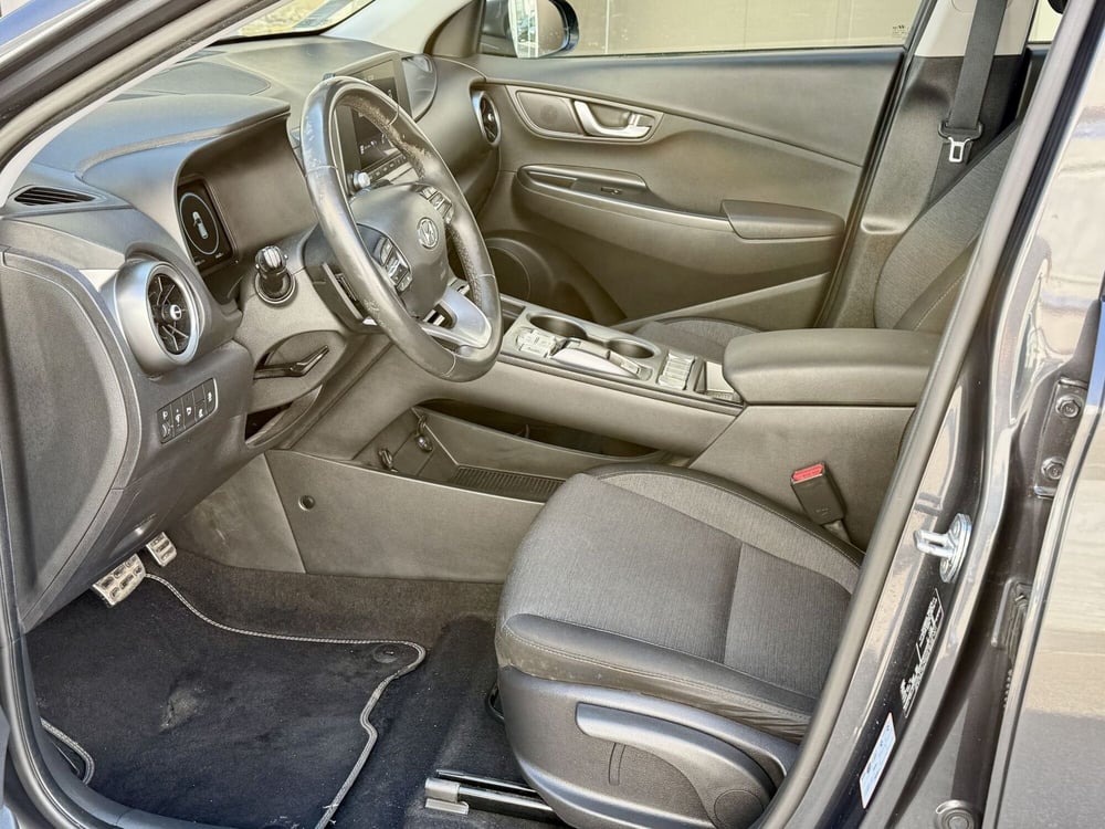 Hyundai Kona usata a Napoli (5)