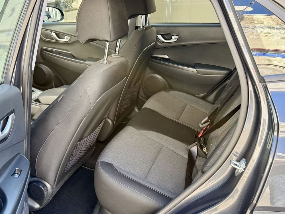 Hyundai Kona usata a Napoli (6)