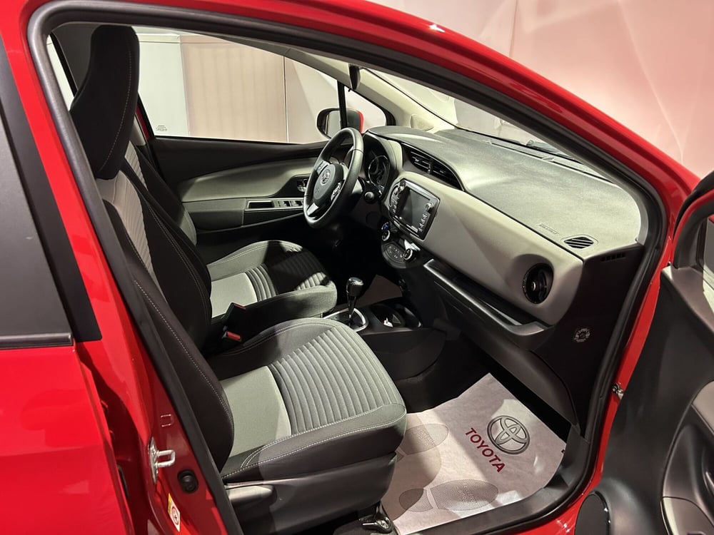 Toyota Yaris usata a Milano (6)