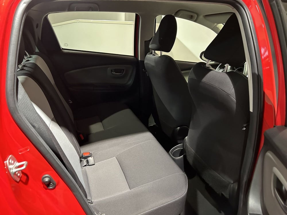 Toyota Yaris usata a Milano (8)