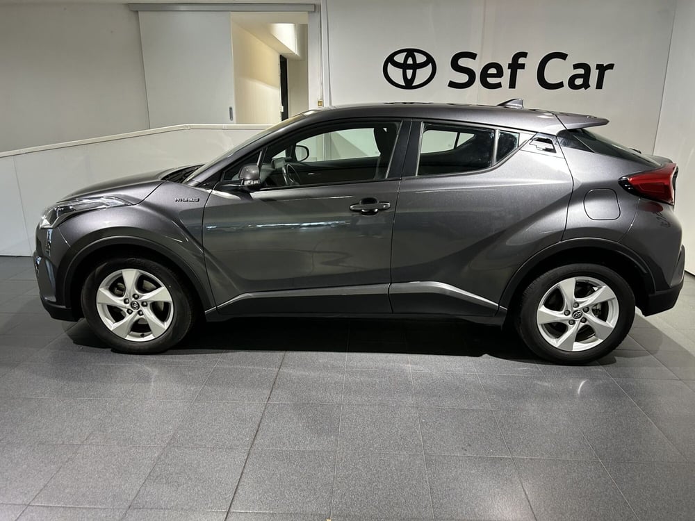 Toyota Toyota C-HR usata a Milano (3)