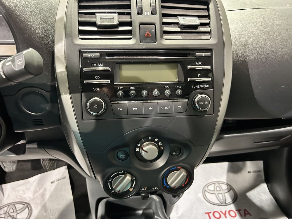 Nissan Micra usata a Milano (15)