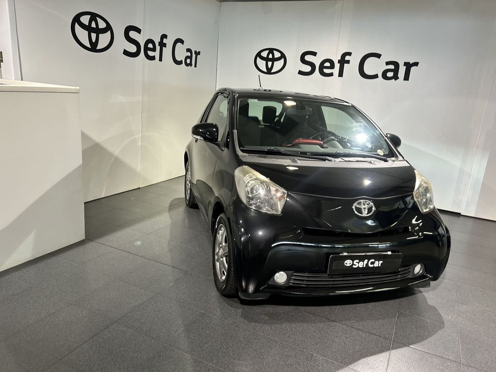 Toyota iQ usata a Milano (3)