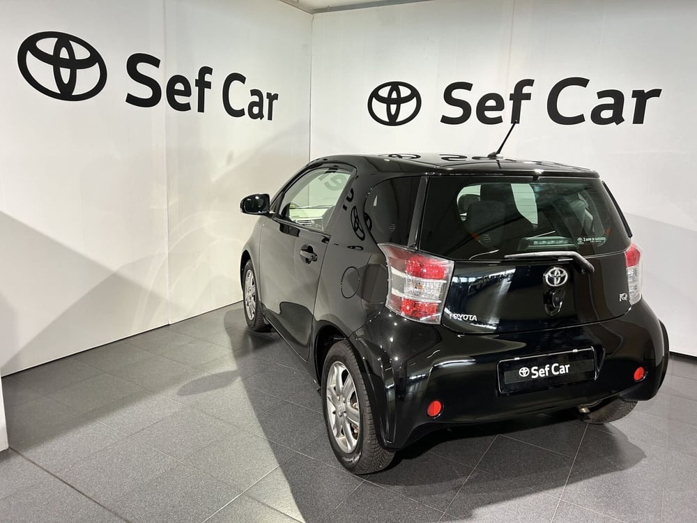 Toyota iQ usata a Milano (4)