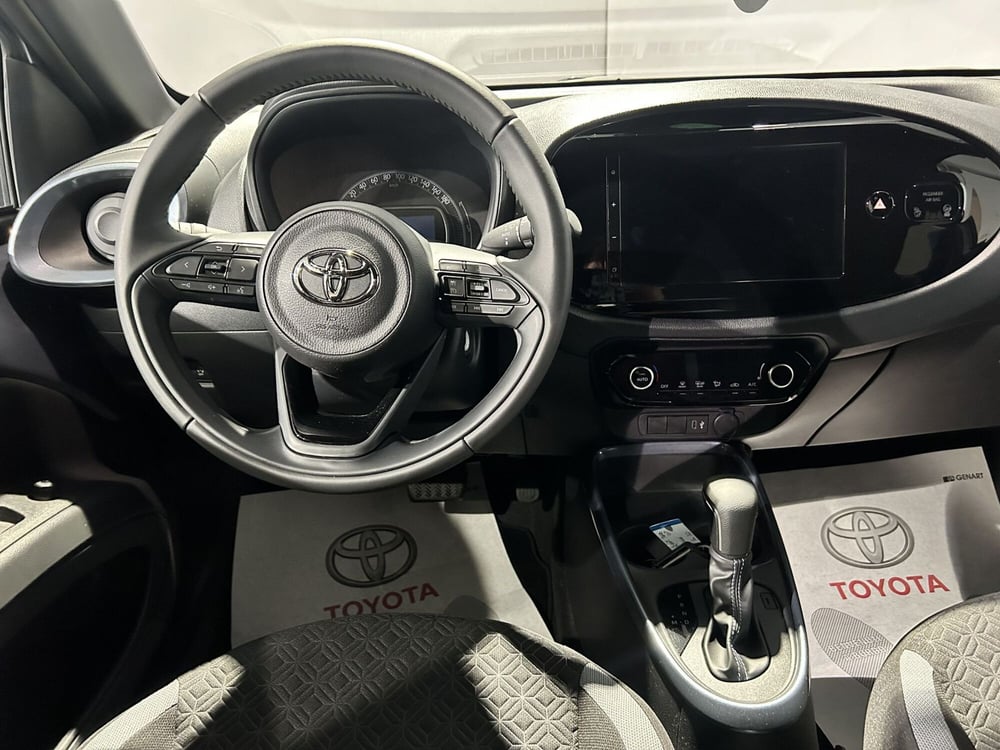 Toyota Aygo X usata a Milano (10)