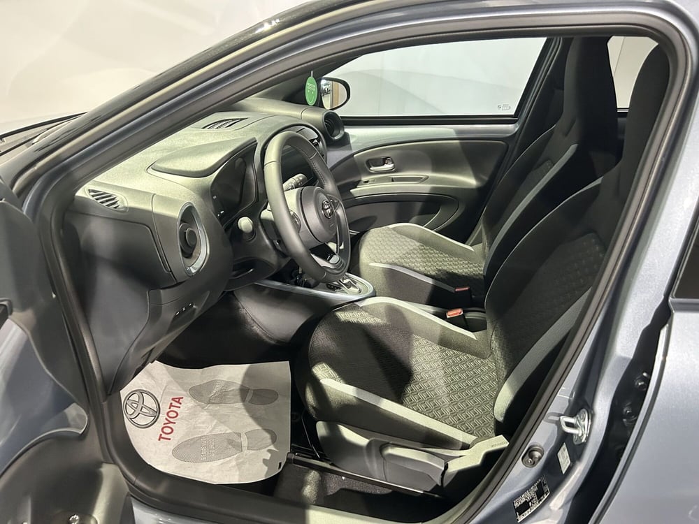 Toyota Aygo X usata a Milano (11)