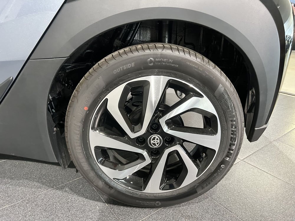 Toyota Aygo X usata a Milano (9)