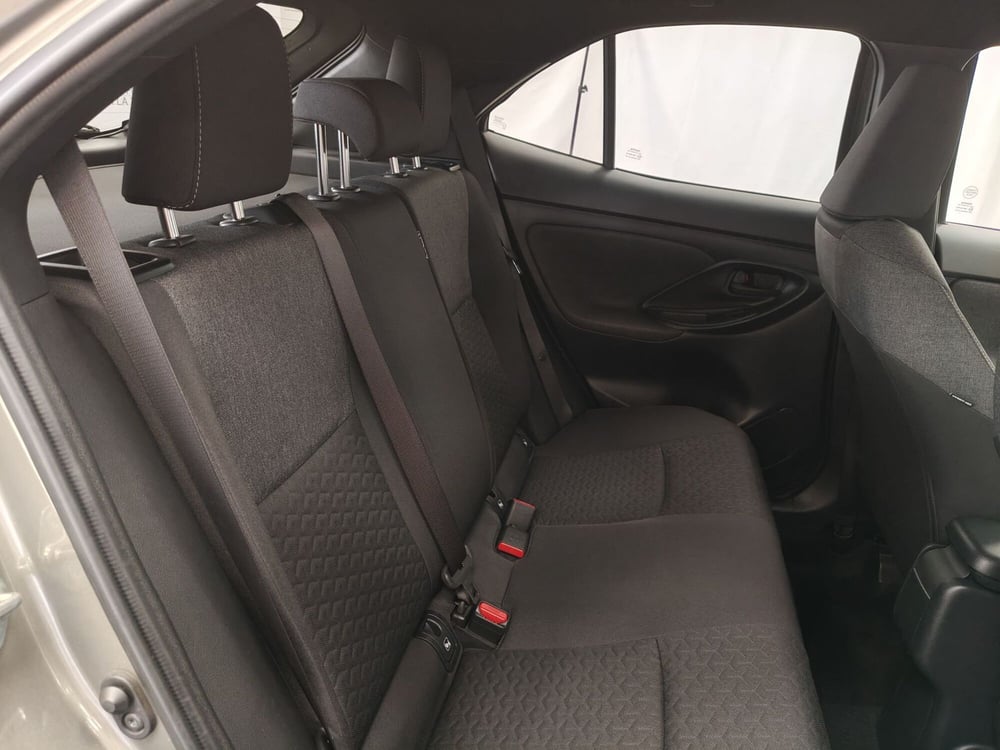 Toyota Yaris Cross usata a Roma (16)