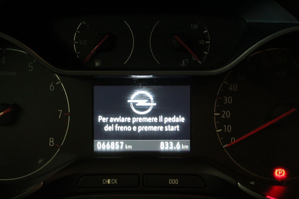 Opel Grandland X usata a Cremona (10)