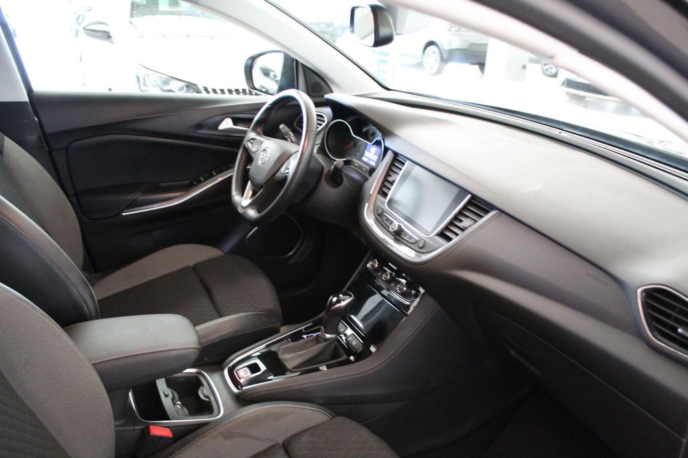 Opel Grandland X usata a Cremona (9)