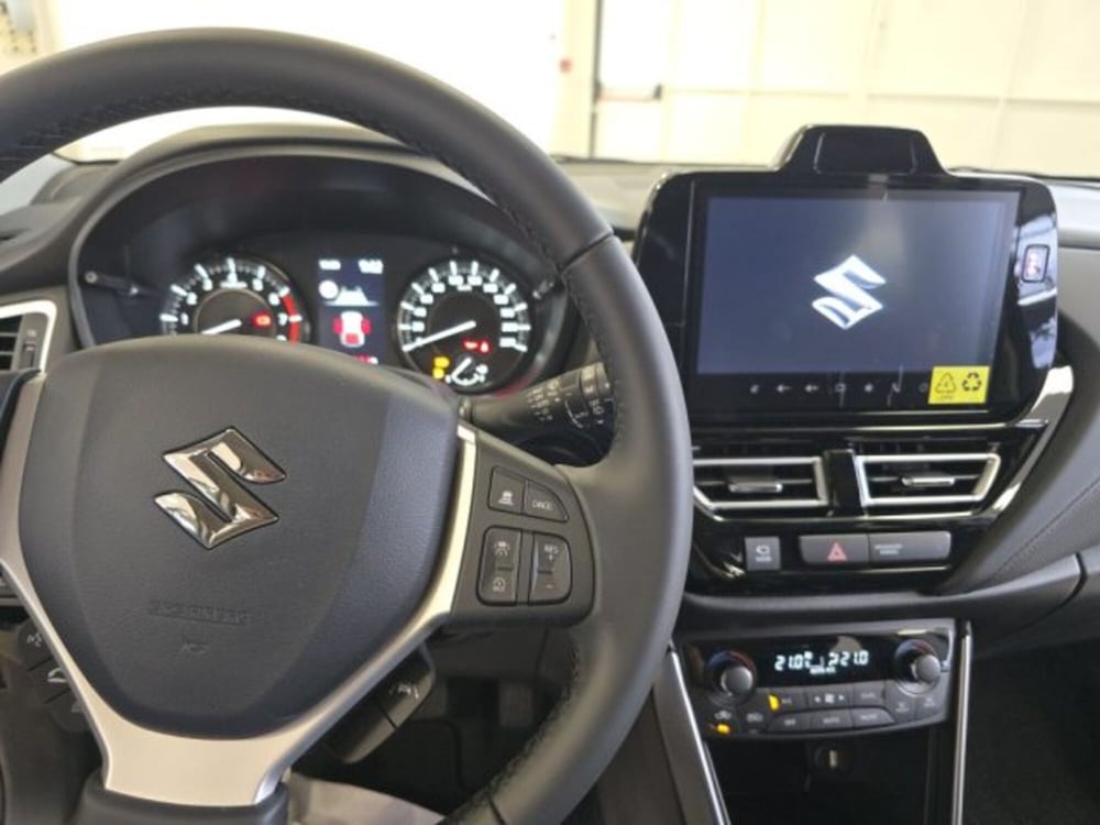 Suzuki S-Cross nuova a Reggio Emilia (11)