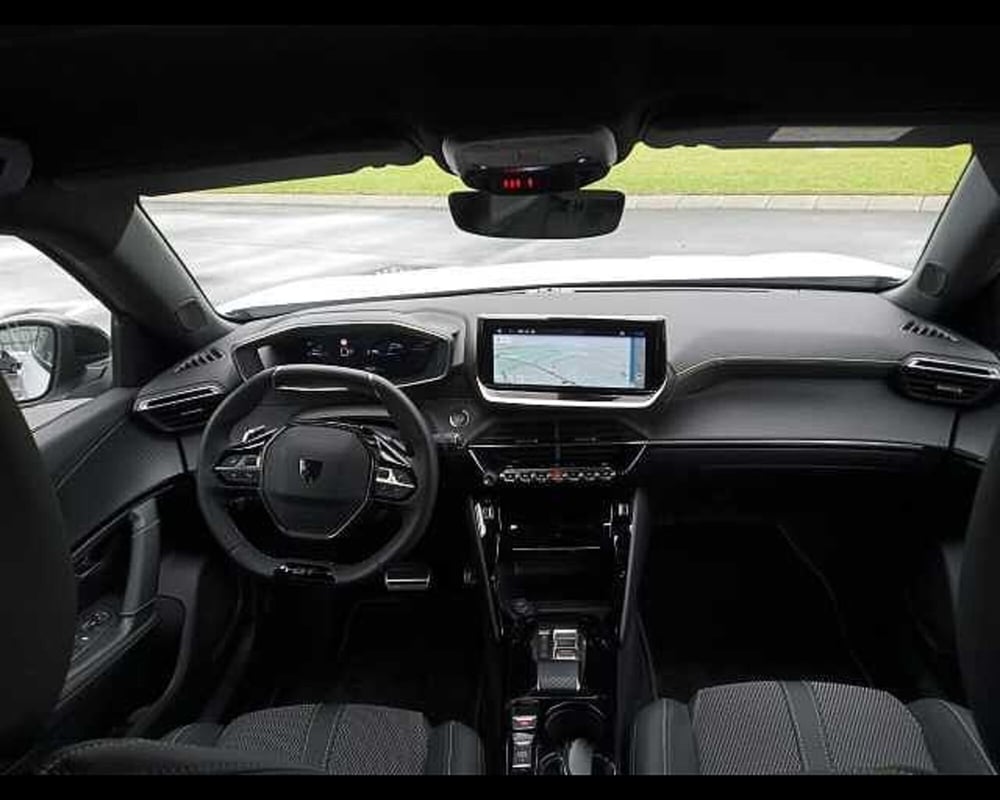 Peugeot 2008 usata a Milano (10)